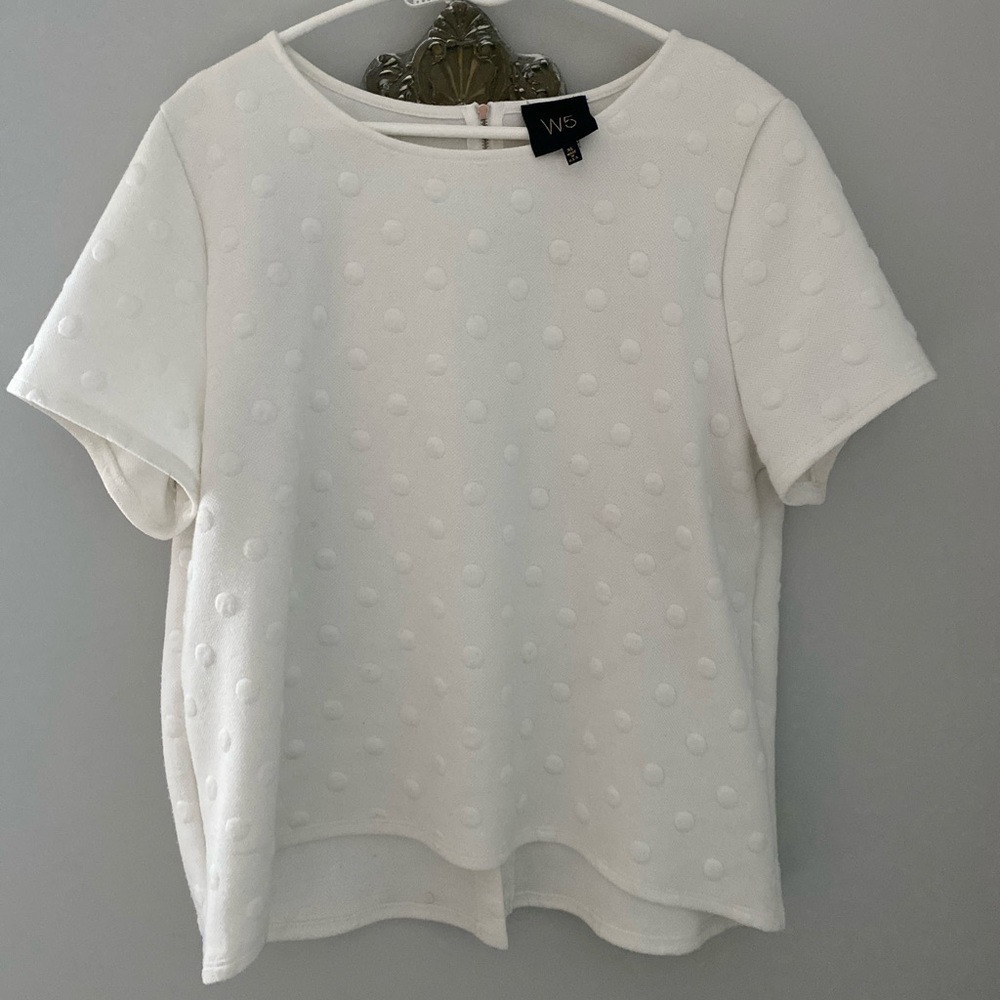 W5 White polka dot XlL ladies top shirt